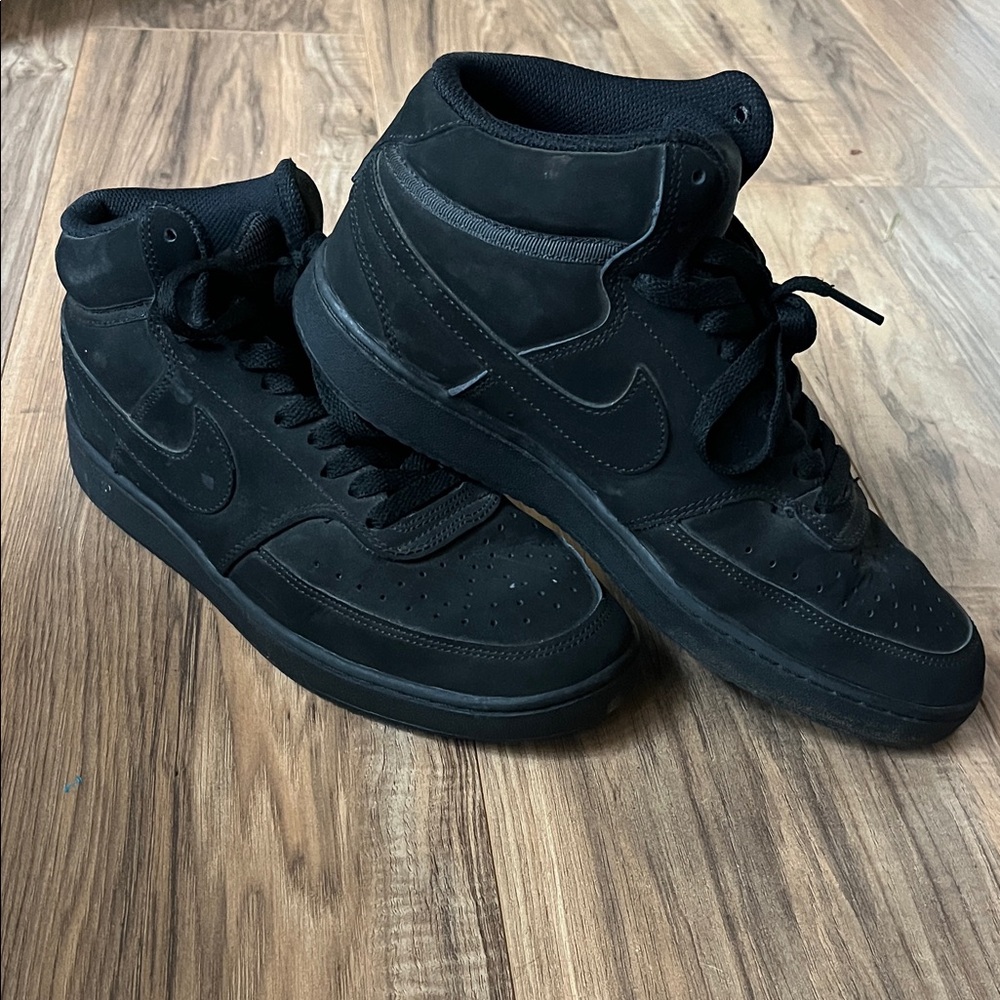 Nike Court Sz 9 Men's Black High-Top Sneakers